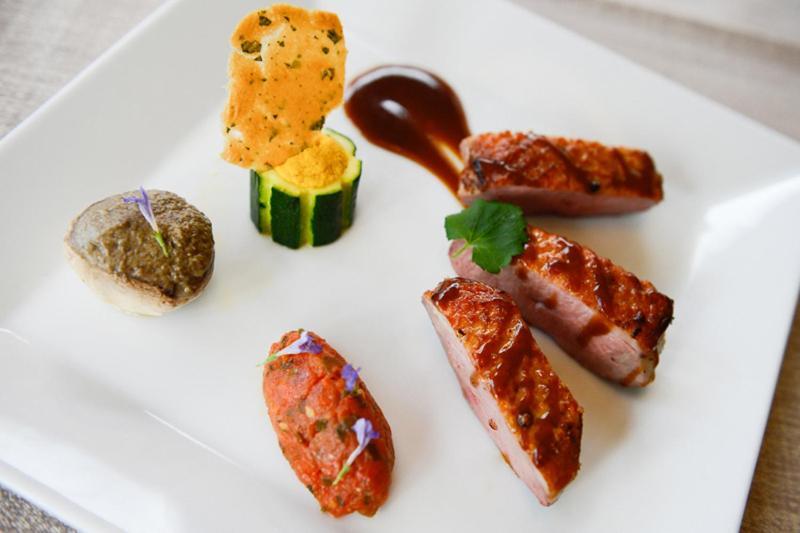 Hotel Logis La Lentillere - Restaurant Cote Parc Lalacelle